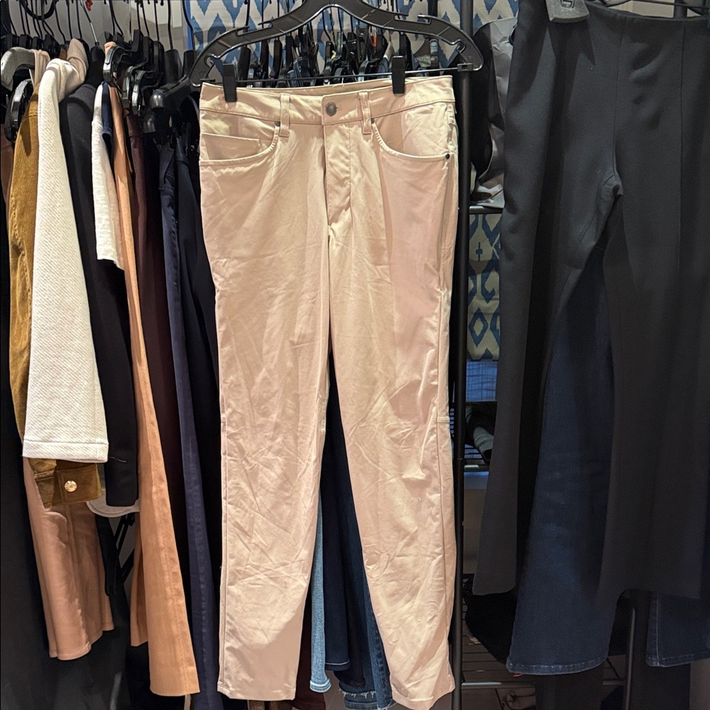 Men’s lululemon athletica khaki Chinos